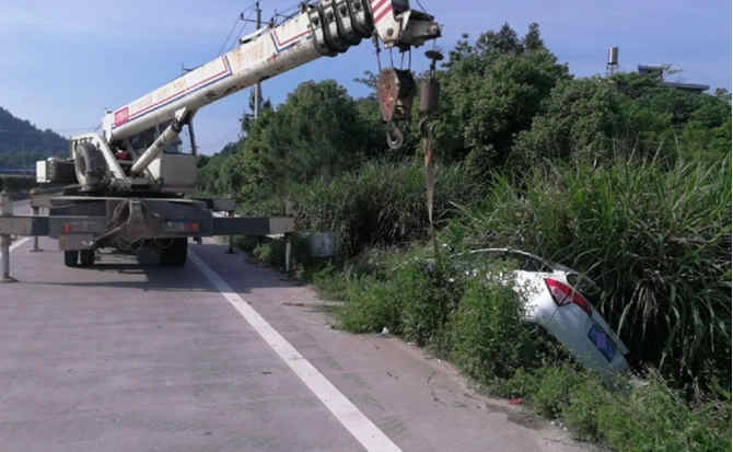 永顺重载吊车救援 永顺重载吊车救援